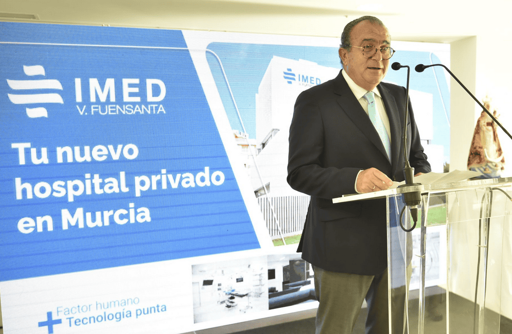 José Antonio Soler Ródenas en la inauguración del hospital IMED